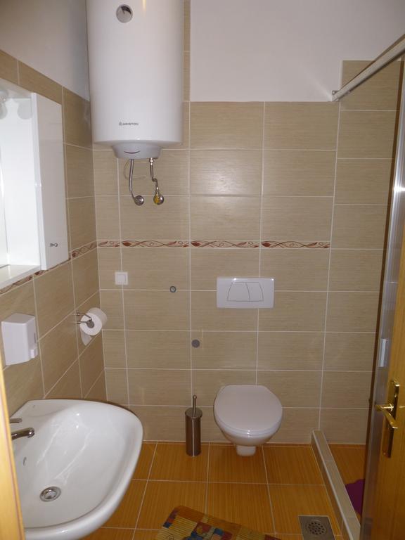 Apartments Monika Novi Vinodolski Habitación foto